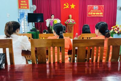 LỄ KẾT NẠP ĐẢNG VIÊN