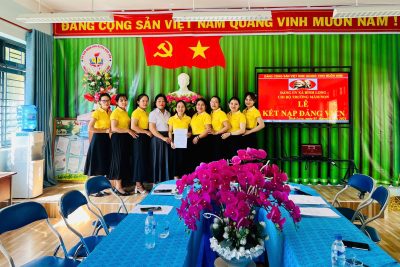 LỄ KẾT NẠP ĐẢNG VIÊN   CỦA CHI BỘ TRƯỜNG MẦM NON BÌNH LONG